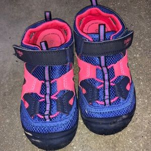 Oshkosh water shoes